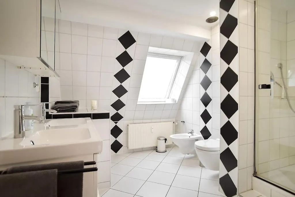 5 Secret Escape Apartment Above Stuttgart 0*,